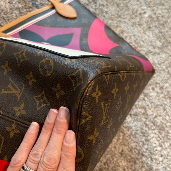 Louis Vuitton monogram game on neverfull mm - Picture 9 of 16
